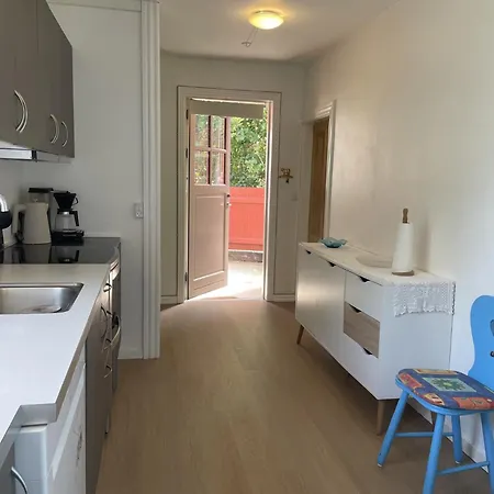 Det Lille Rode Hus * Nyord