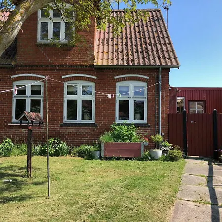 Det Lille Rode Hus Holiday home Nyord